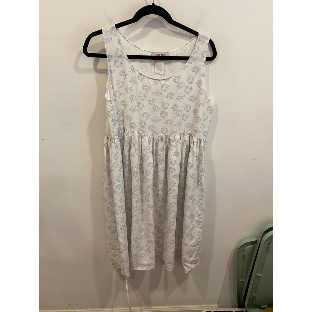 Vintage AVG Apparel Group Babydoll A Line floral Dress 90s